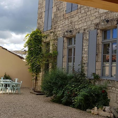 La Cour Saint Louis Bed & Breakfast Castelnau-Montratier ภายนอก รูปภาพ