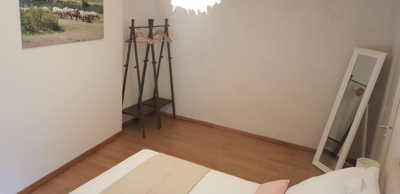 La Cour Saint Louis Bed & Breakfast Castelnau-Montratier ภายนอก รูปภาพ