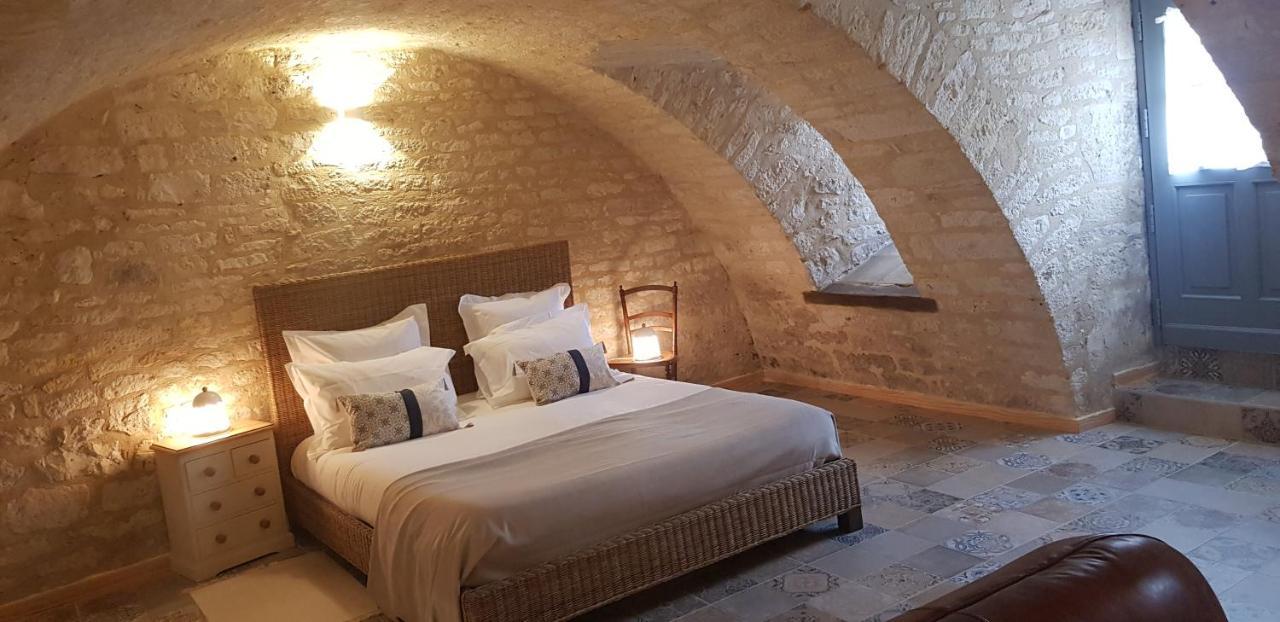 La Cour Saint Louis Bed & Breakfast Castelnau-Montratier ภายนอก รูปภาพ