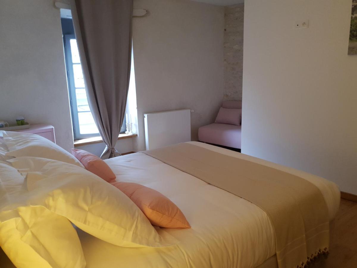 La Cour Saint Louis Bed & Breakfast Castelnau-Montratier ภายนอก รูปภาพ