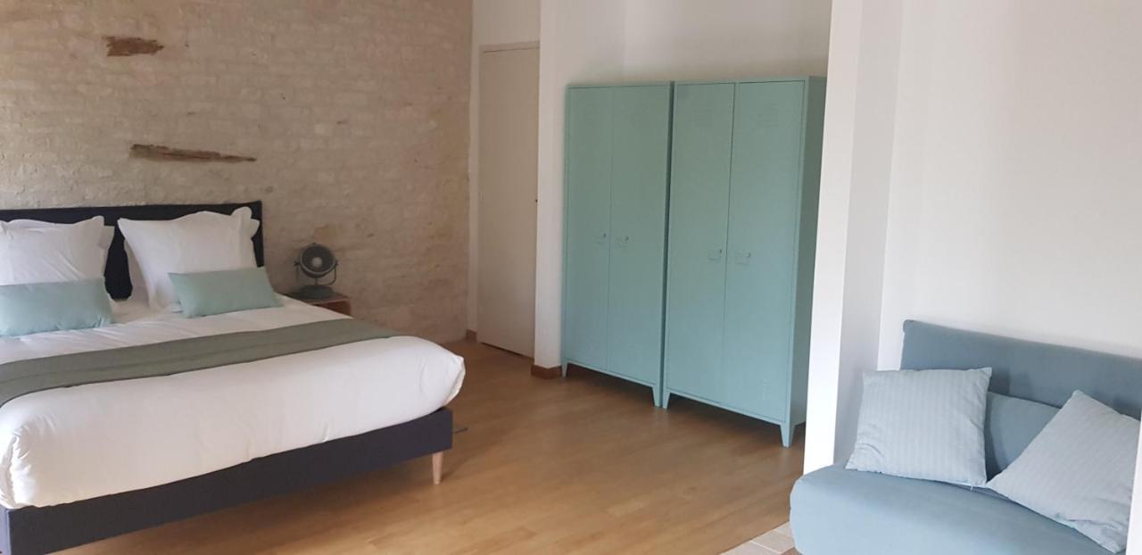 La Cour Saint Louis Bed & Breakfast Castelnau-Montratier ภายนอก รูปภาพ